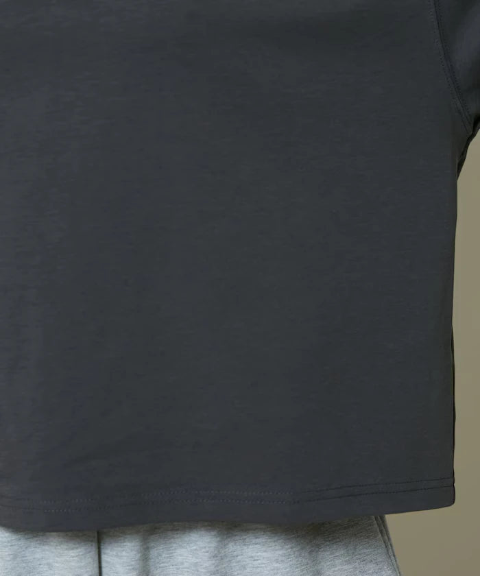 <contact cool> Cool Ponte Henry Neck T-Shirt Limited Release