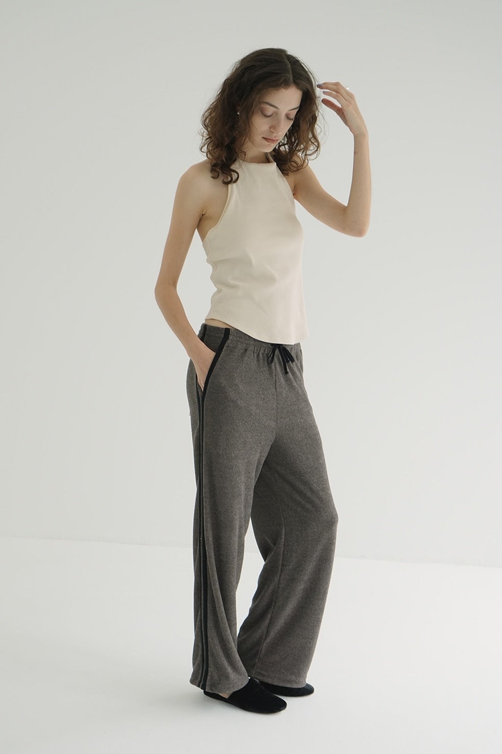 HALTER NECK CUP IN RIB TOPS