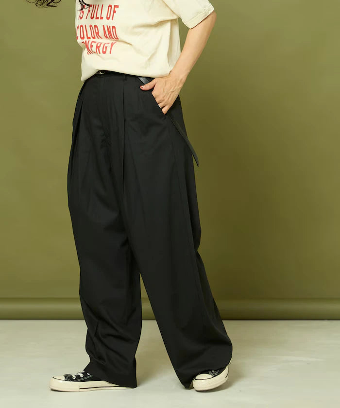 Tuck Wide Slacks Pants