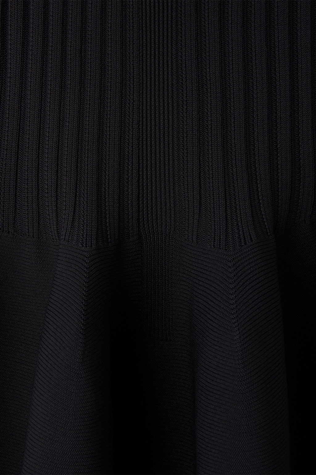 POTTERY LUCENT SLEEVELESS BUST FLARE DRESS