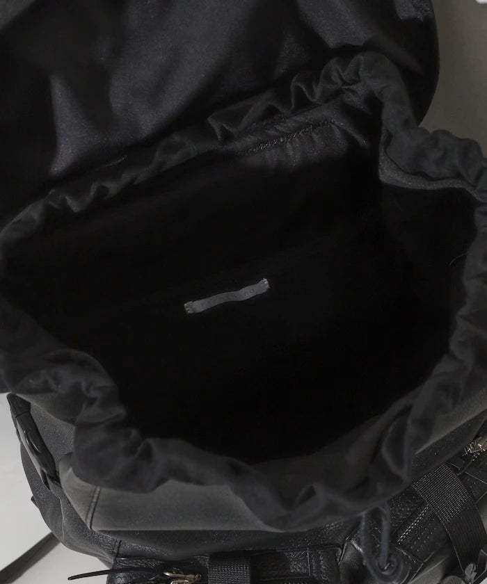 Leather Backpack L / Leather Backpack / Cowhide / Water-repellent Leather / with PC Sleeve