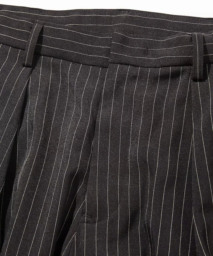 Wide Silhouette Barrel Leg Slacks Pants