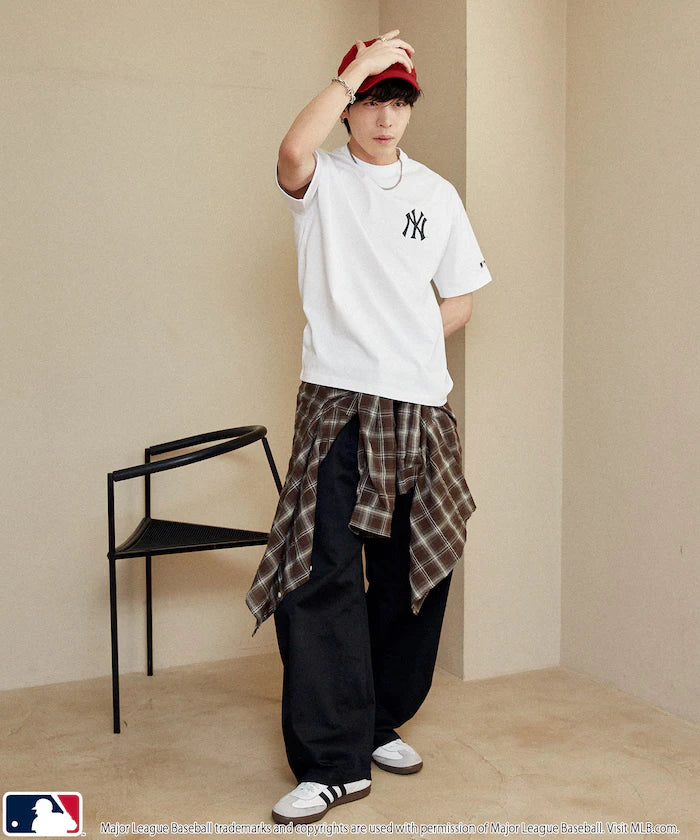 MLB Typography Logo T-Shirt