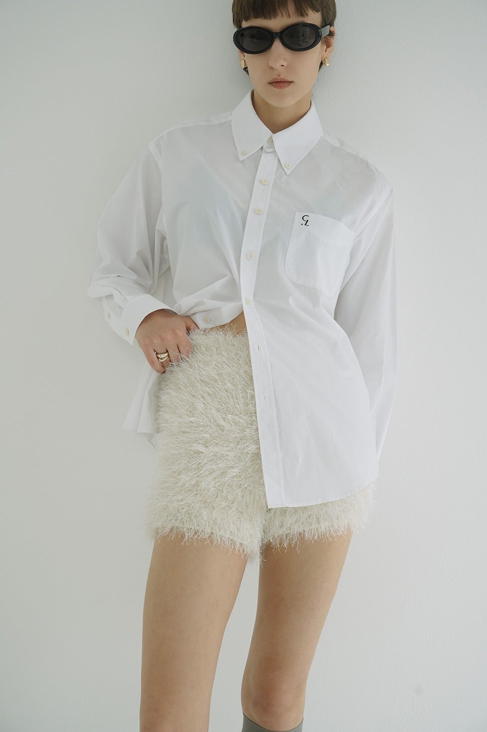 SHAGGY SHORT KNIT PANTS