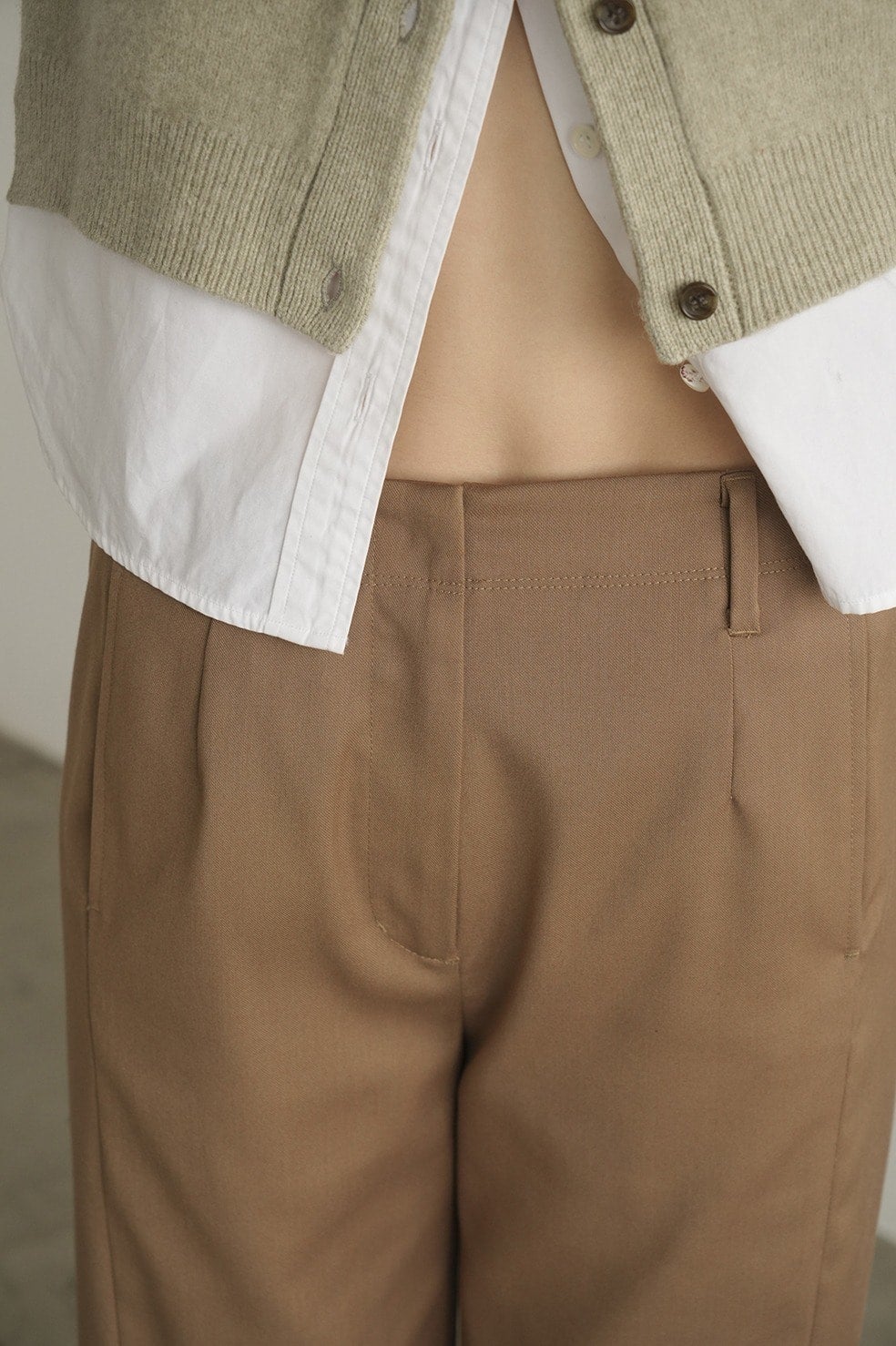 LOW WAIST HALF PANTS