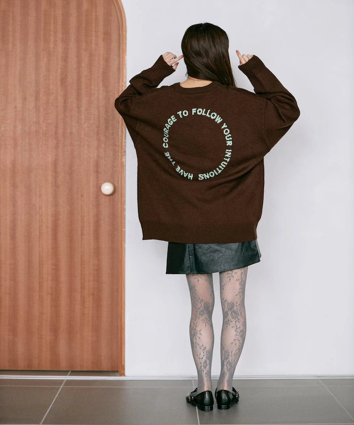 Sweat-like Lettered Knit / Jacquard Knit