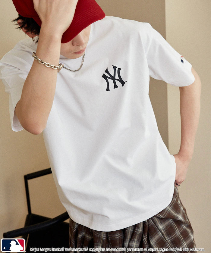 MLB Typography Logo T-Shirt