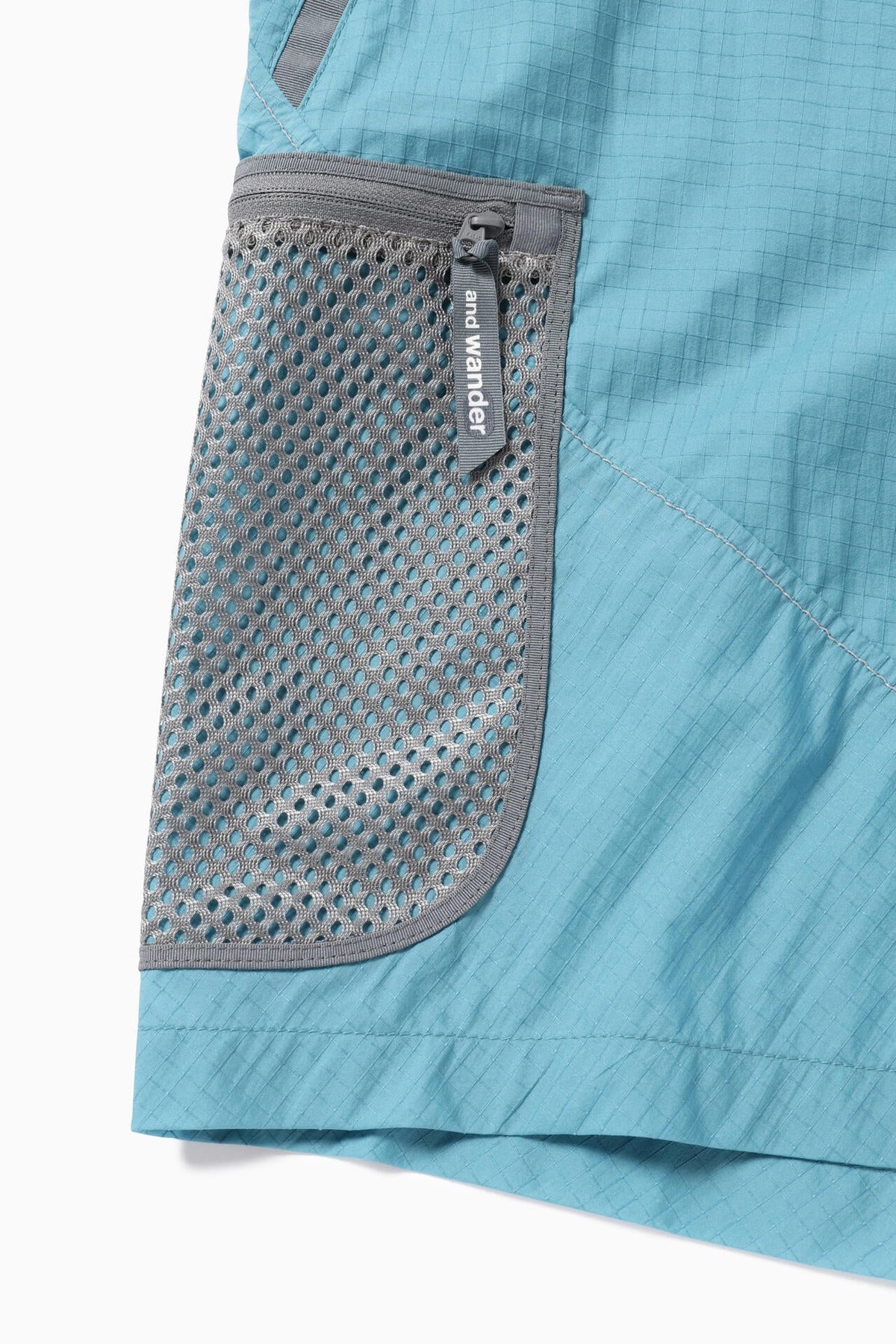 breath rip short pants