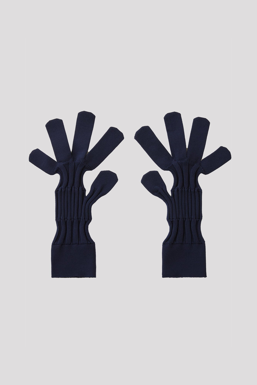FLUTED GLOVES