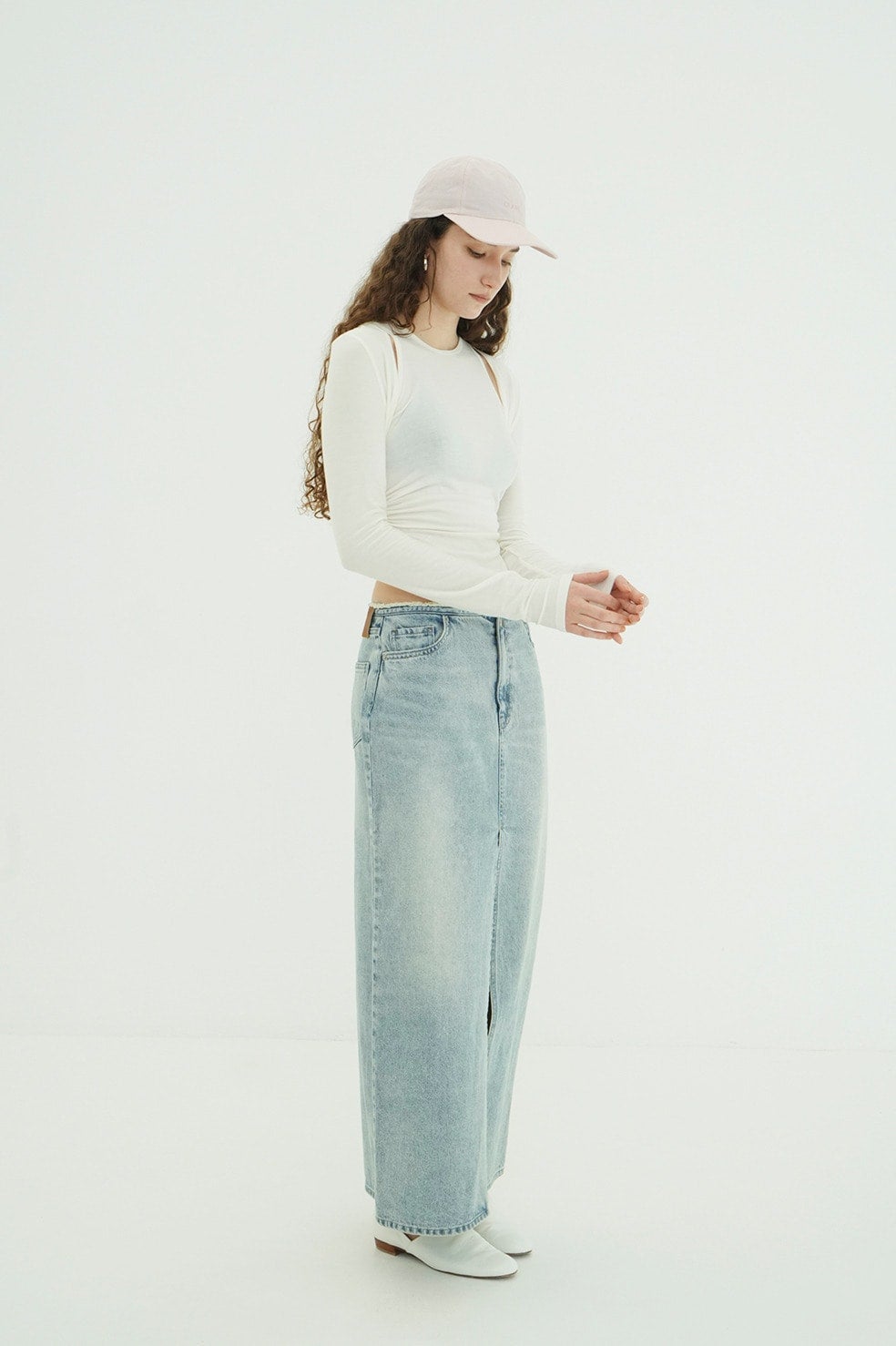 MANY CONVERTIBLE CUT TOPS