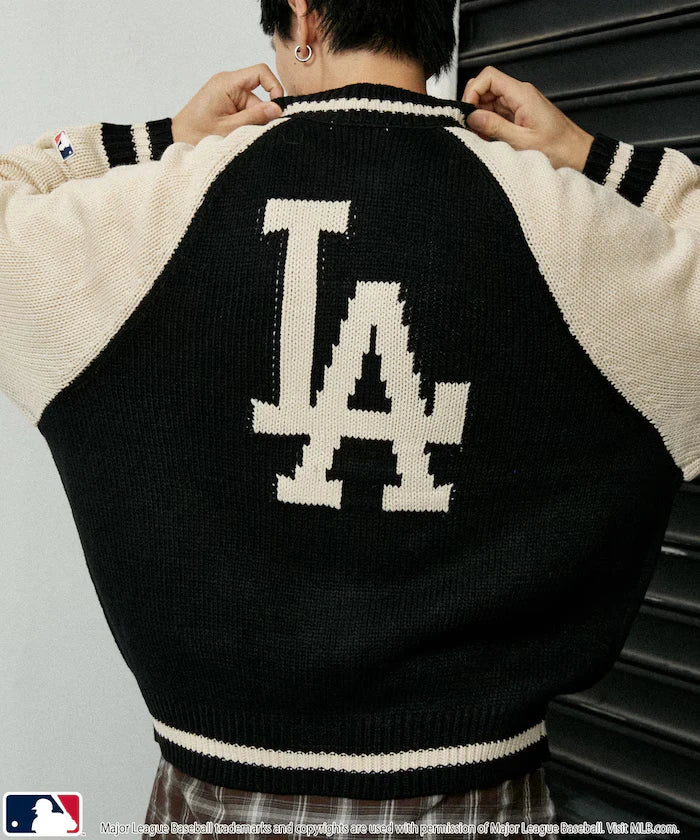 Custom ZIP KNIT CARDIGAN