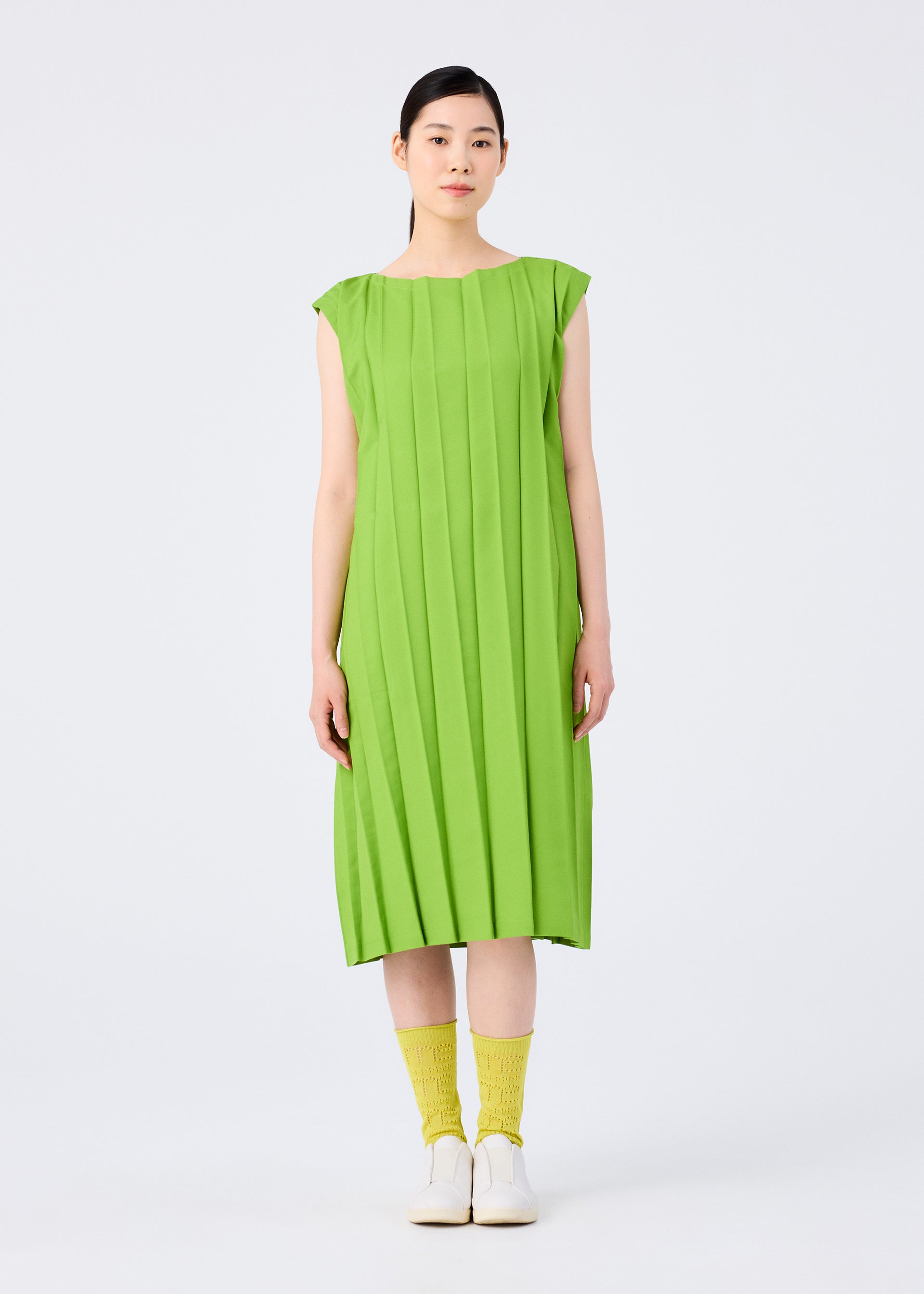 Cross Pleats