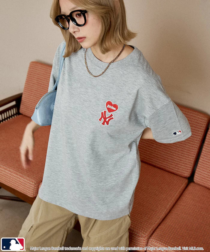 MLB One Point Heart T-Shirt