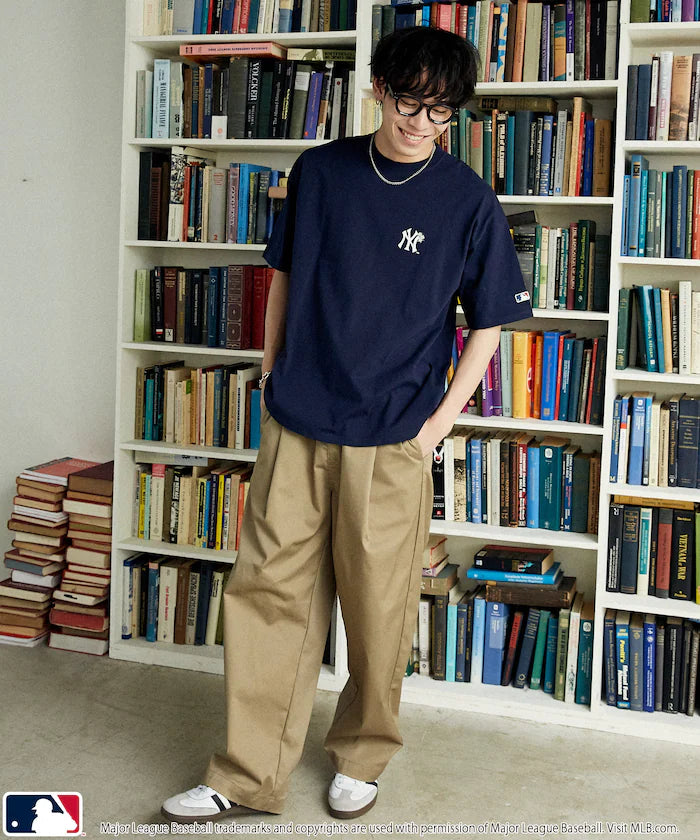 MLB One-Point Flower Embroidery T-Shirt
