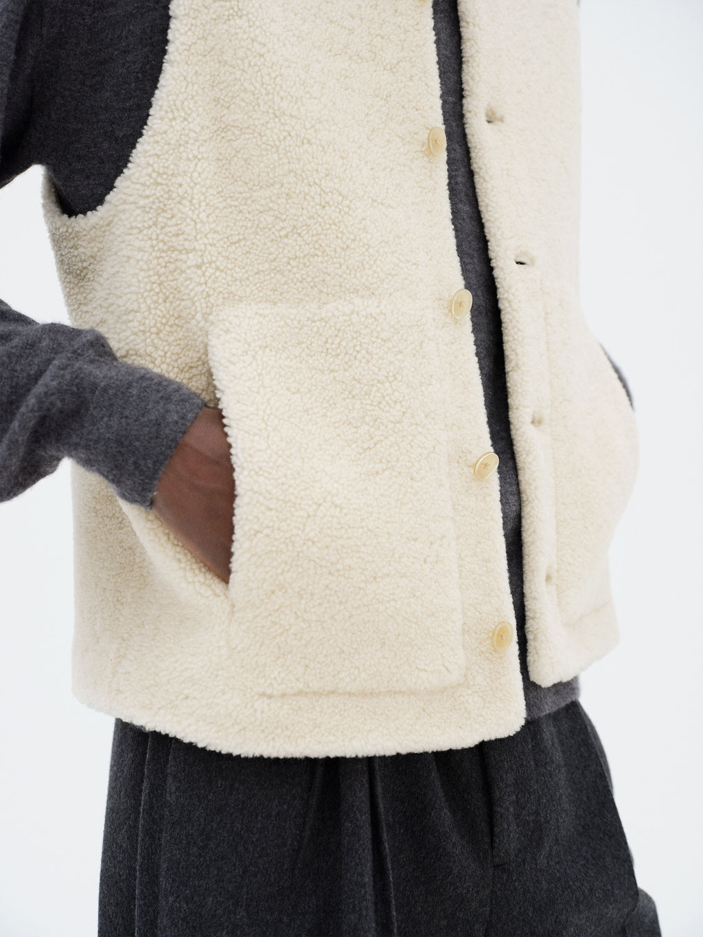 MERINO MOUTON VEST