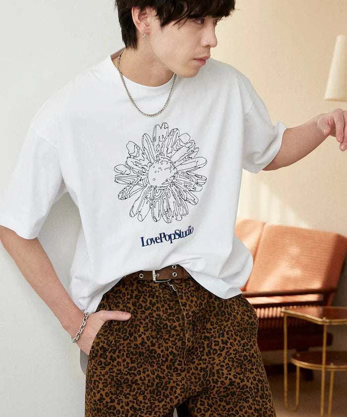 Love Pop Studio Flower Embroidery T-Shirt