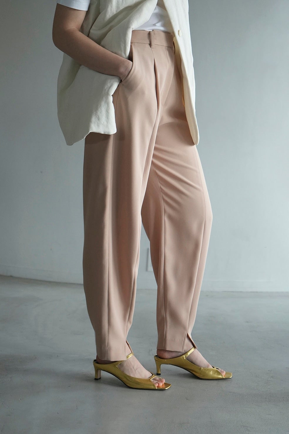 SLIT HEM BALLOON PANTS