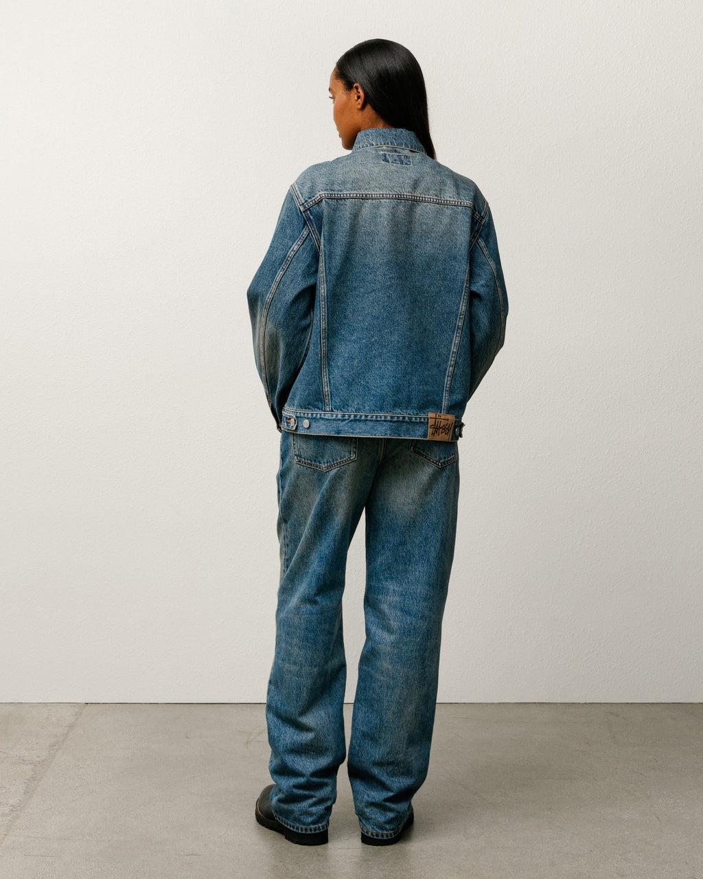 DENIM TRUCKER JACKET