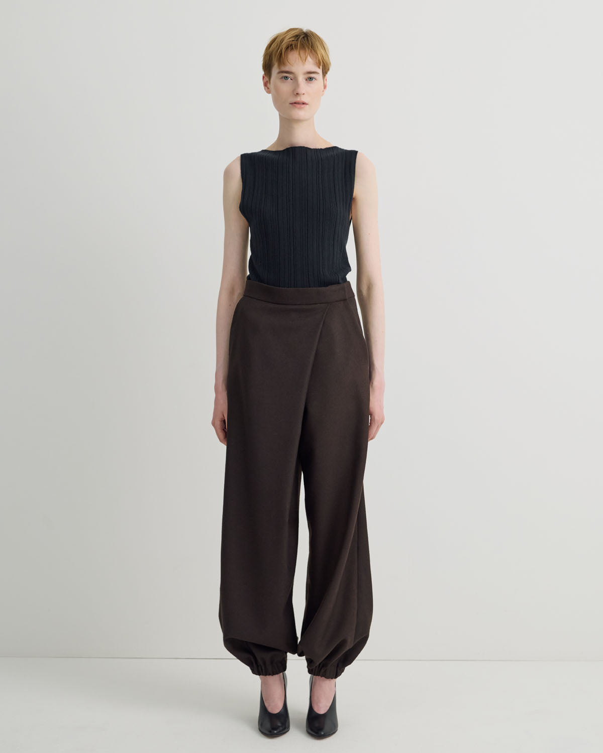 WIDE TUCK TROUSERS