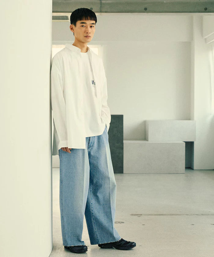 Wide Silhouette Straight Denim