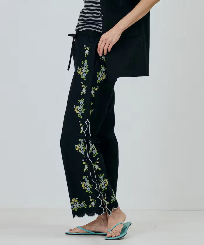 India Scallop Floral Embroidery Pants