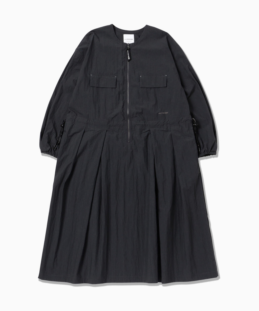 tuck dress (W)