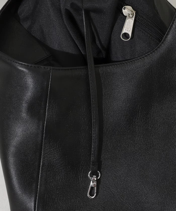 Leather Handbag / One Handle Handbag / Cowhide / Water-Repellent Leather / A4 Compatible