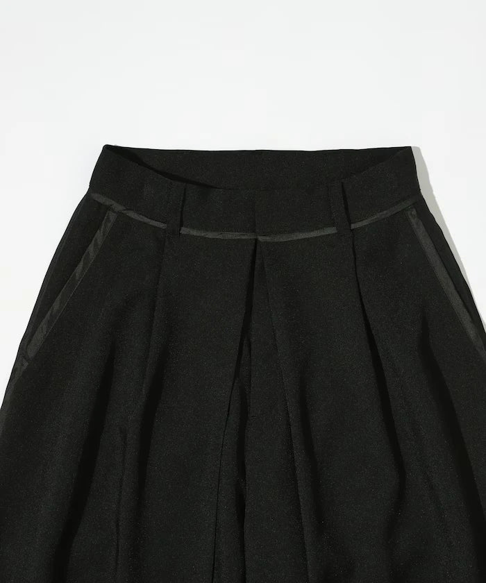 Front Tuck Wide Slack Pants / Loose Silhouette