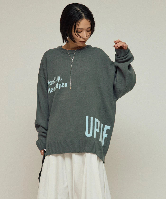 Sweat-like Lettered Knit / Jacquard Knit