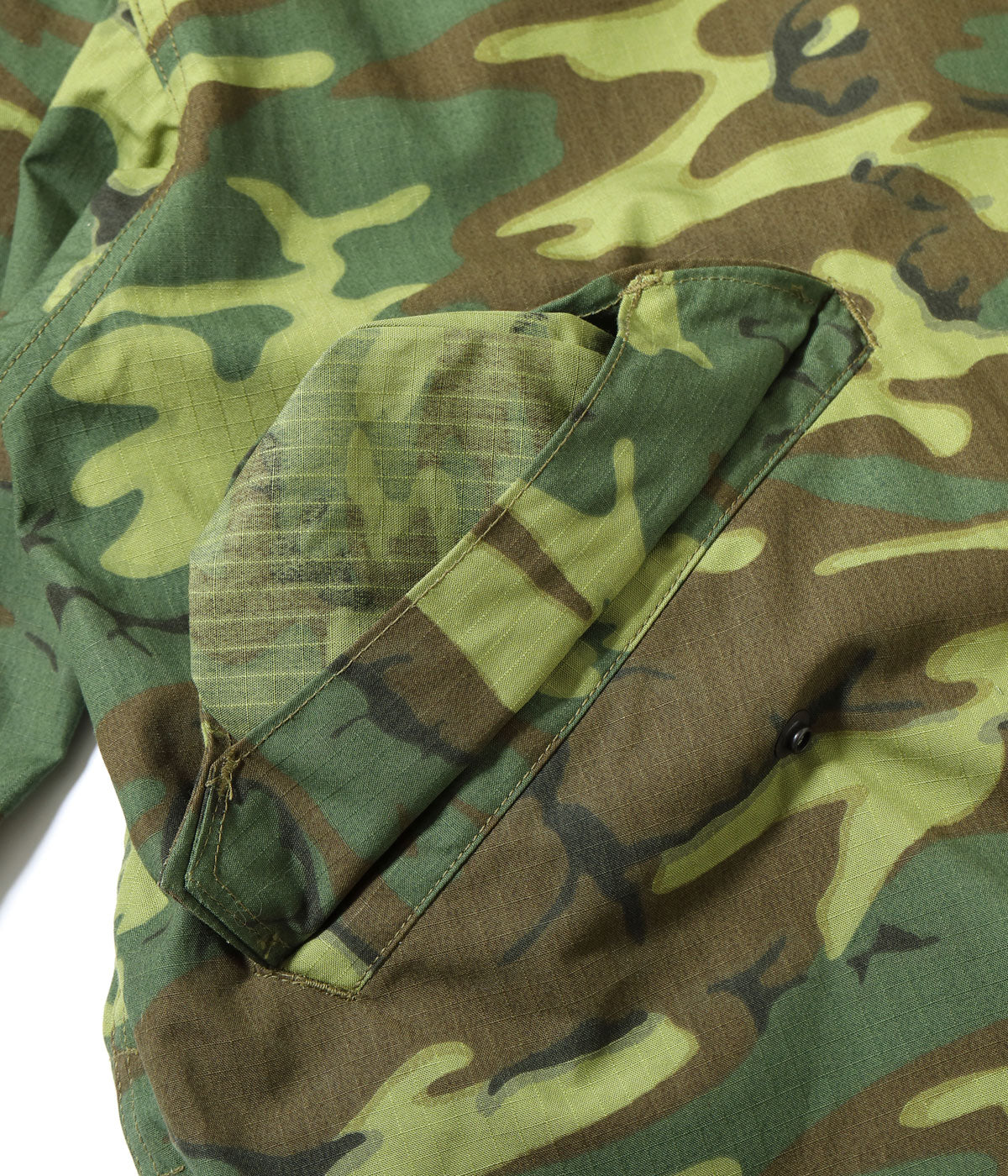 Type M-65 CAMOUFLAGE “WATER REPELLENT CIVILIAN MODEL.”