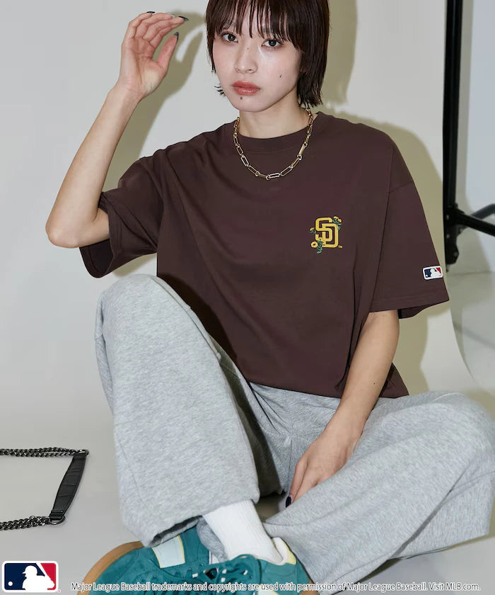 MLB One-Point Flower Embroidery T-Shirt