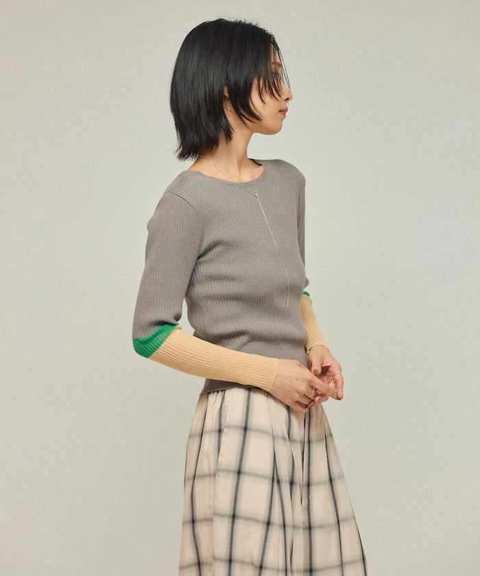 Functional material silk blend color block knit pullover / anti-pill / machine washable