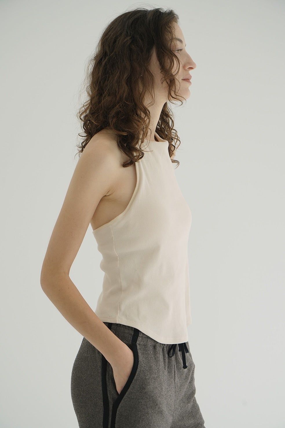 HALTER NECK CUP IN RIB TOPS