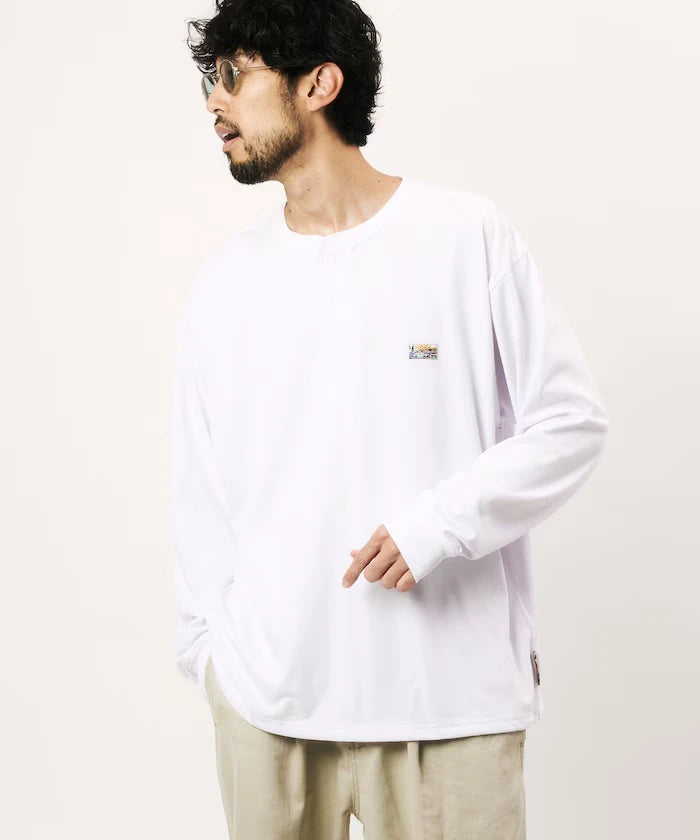 FREAK'S STORE for BEACH & FES Relax Fit One Point Logo Spindle Henley Neck Long Sleeve T-Shirt