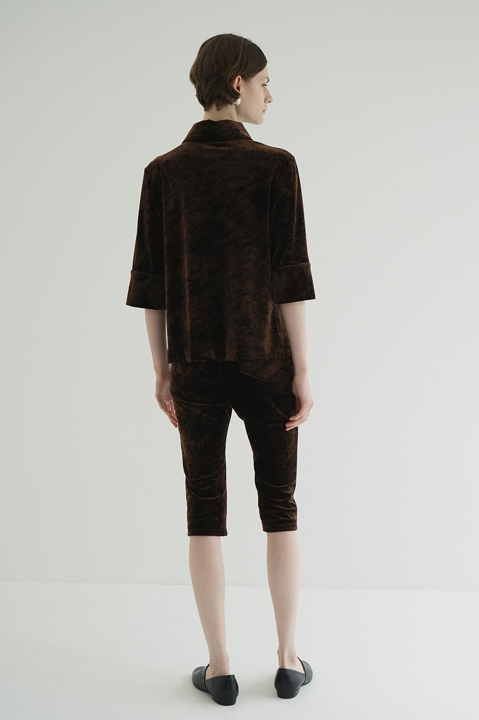CRUSHED VELOUR POLO TOPS