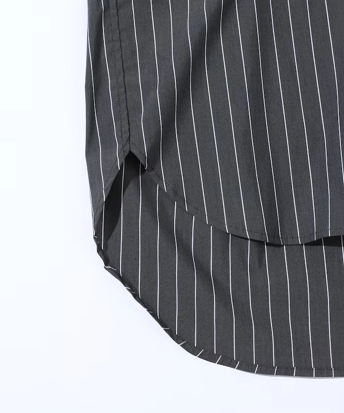 Oversized Long Sleeve Brooch Shirt