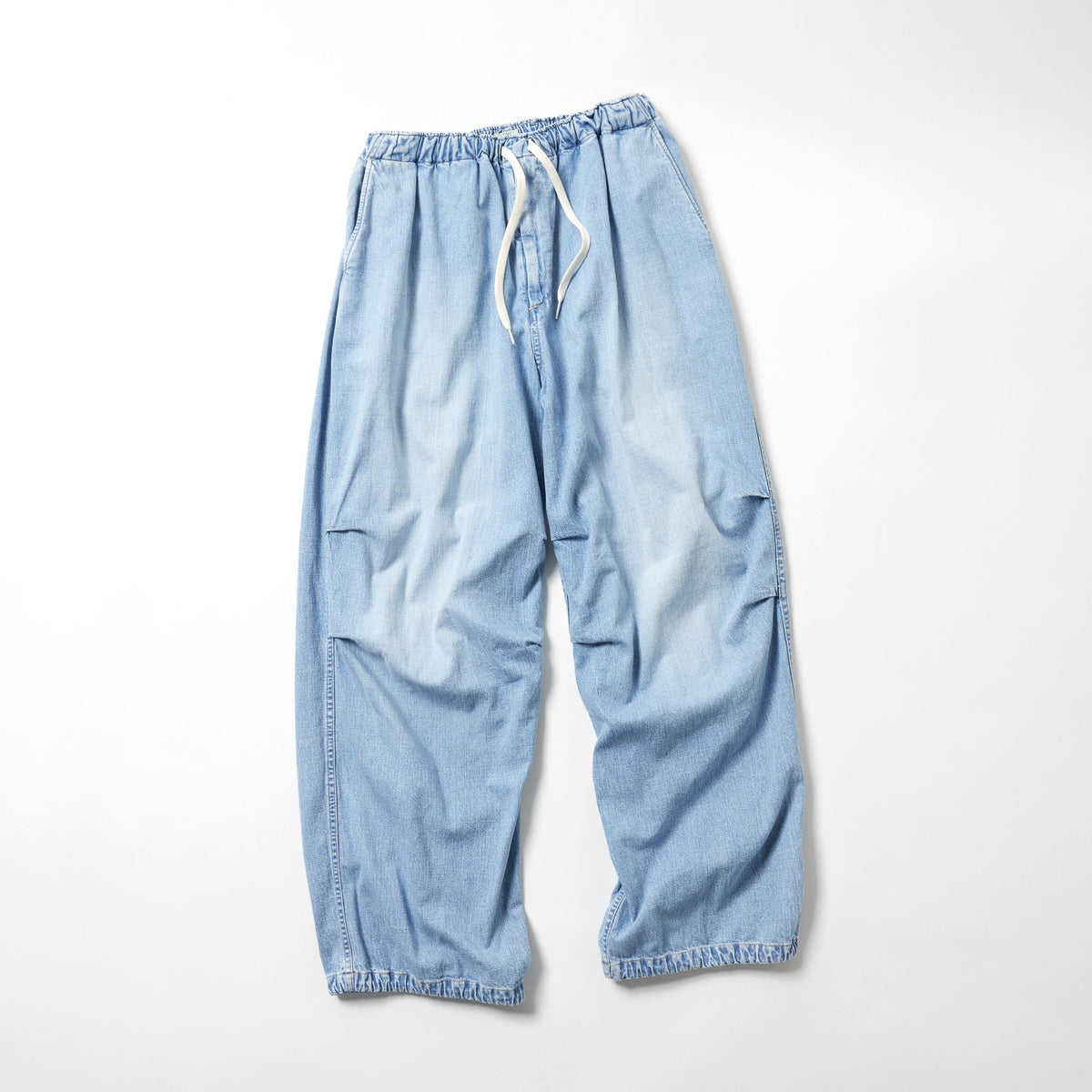 GL42623H / RECYCLED WASTE SUVIN COTTON YARN 10oz. JELT DENIM KNEE TUCK EASY PANTS BLEACH WASHED