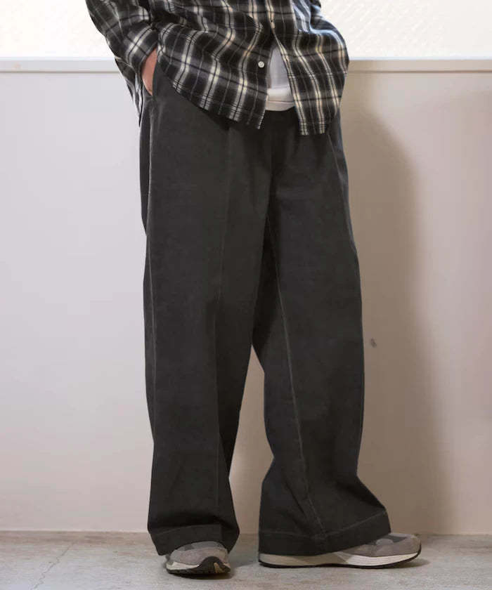 Fade processing cotton tuck wide pants