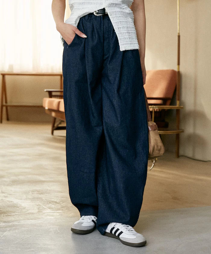 LOVE POP STUDIO Tuck Curve Pants Limited Edition