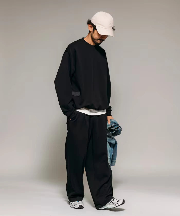 <New Color Added> Side Pocket Spindle Cardboard Crew Neck Sweatshirt