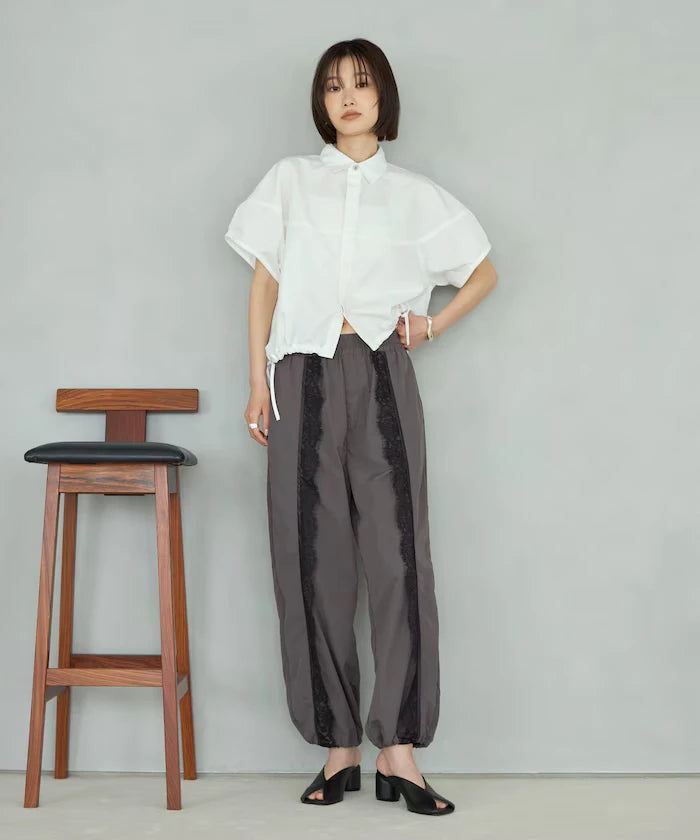 Switch Short Sleeve Hem Code Blouse