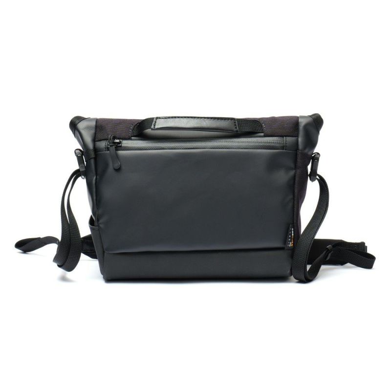 BLEISURE TRAVEL SHOULDER