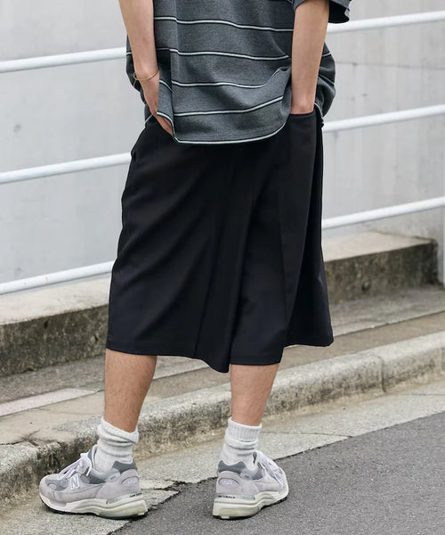 1-Tack Baggy Silhouette Slacks Short Pants
