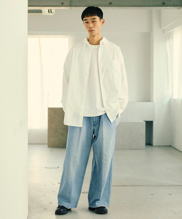 Wide Silhouette Straight Denim