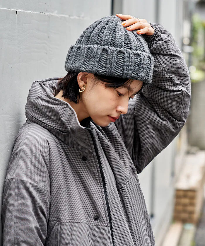 Thick-knit beanie