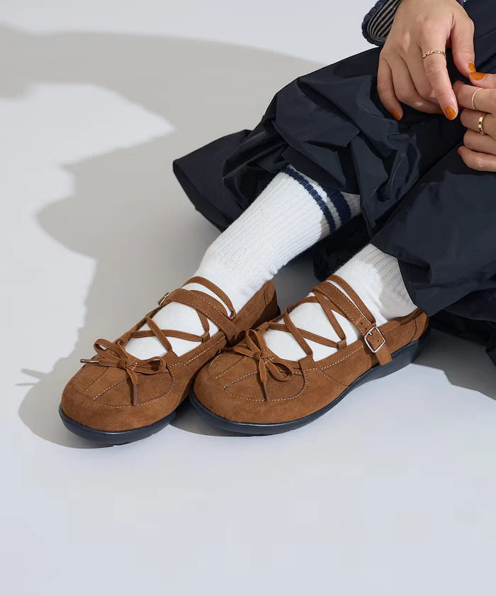 Lace-up ballet shoes