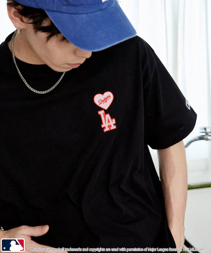 MLB One Point Heart T-Shirt