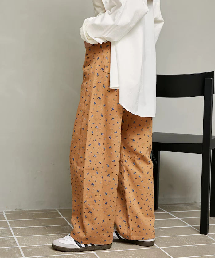 Floral Print Curved Pants Limited Edition