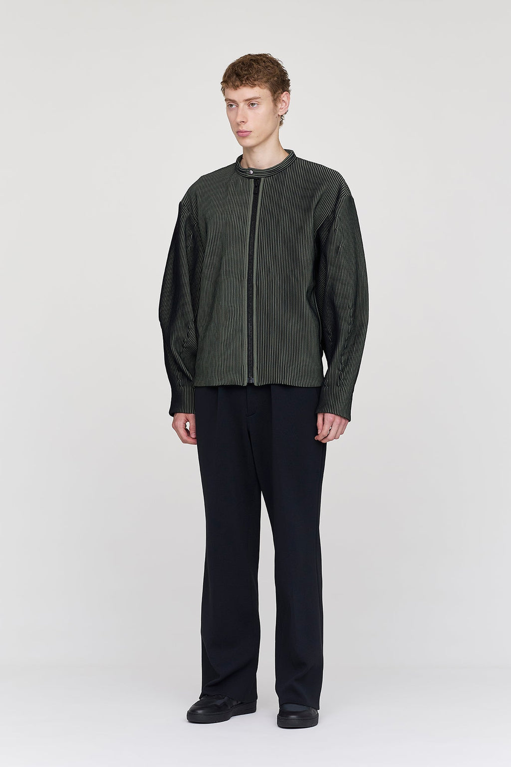 HYPHA STAND COLLAR ZIP BLOUSON