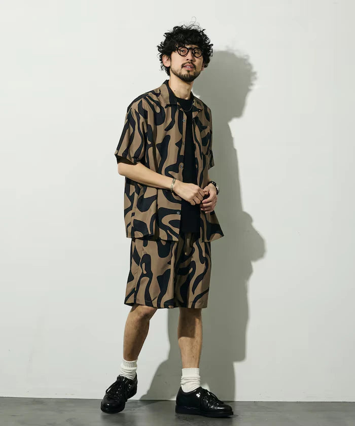 Open Collar Pattern Short Sleeve Shirt
